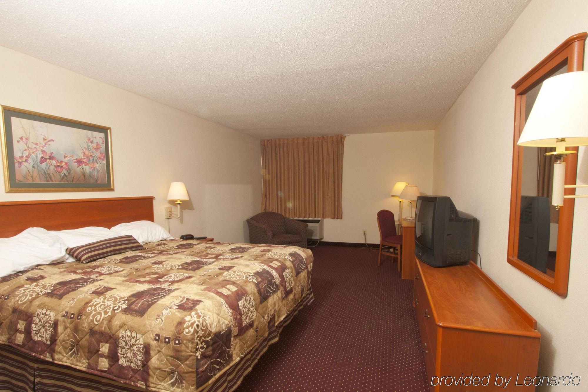 The Garden Inn Elkhart Kamer foto