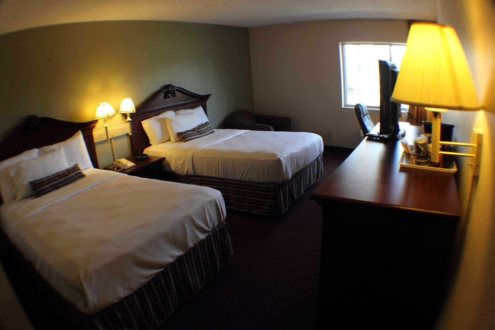 The Garden Inn Elkhart Buitenkant foto