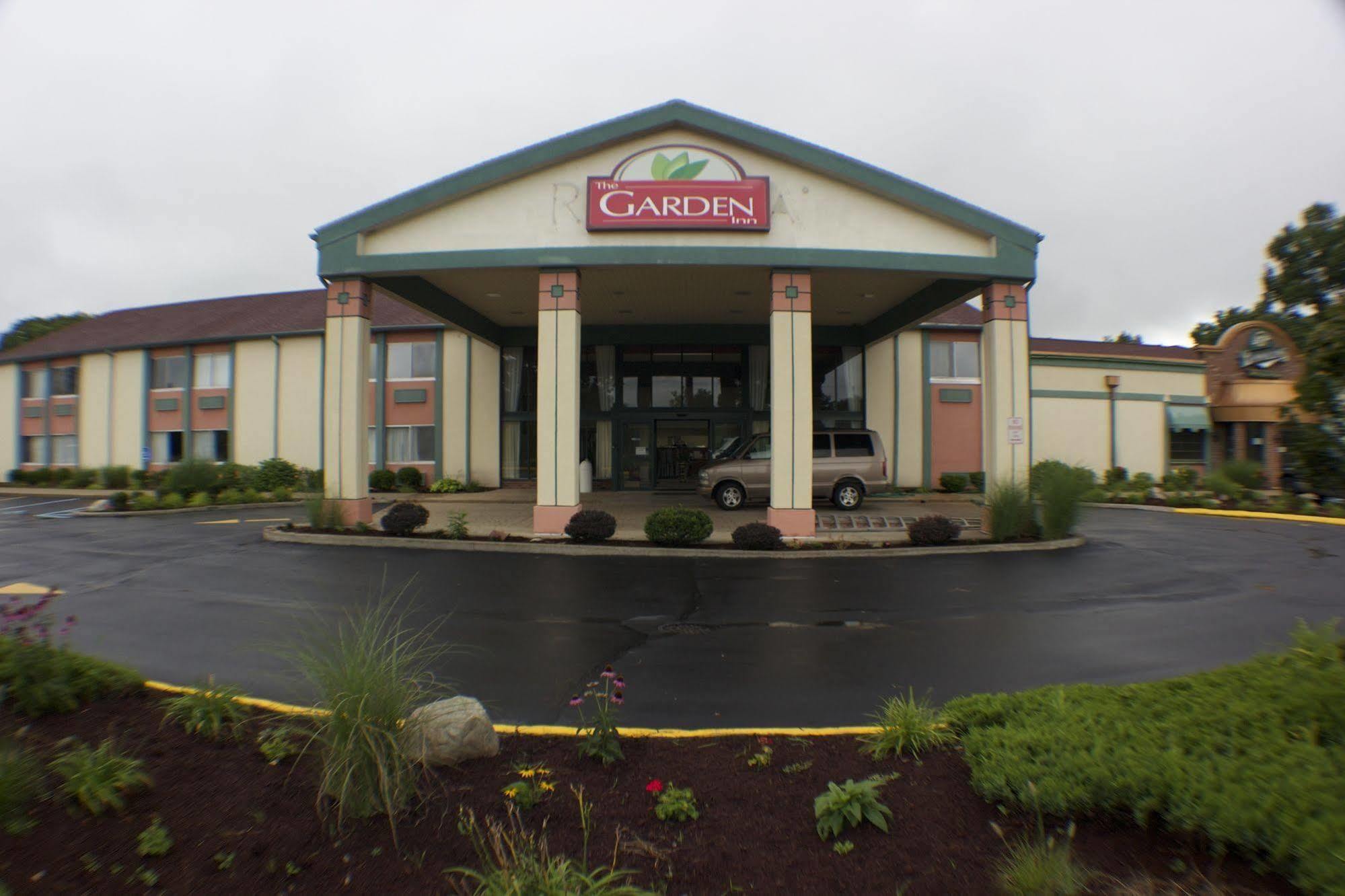 The Garden Inn Elkhart Buitenkant foto
